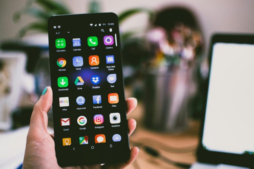 Czy Twoja firma potrzebuje aplikacji mobilnej? Sprawdź, zanim zainwestujesz
